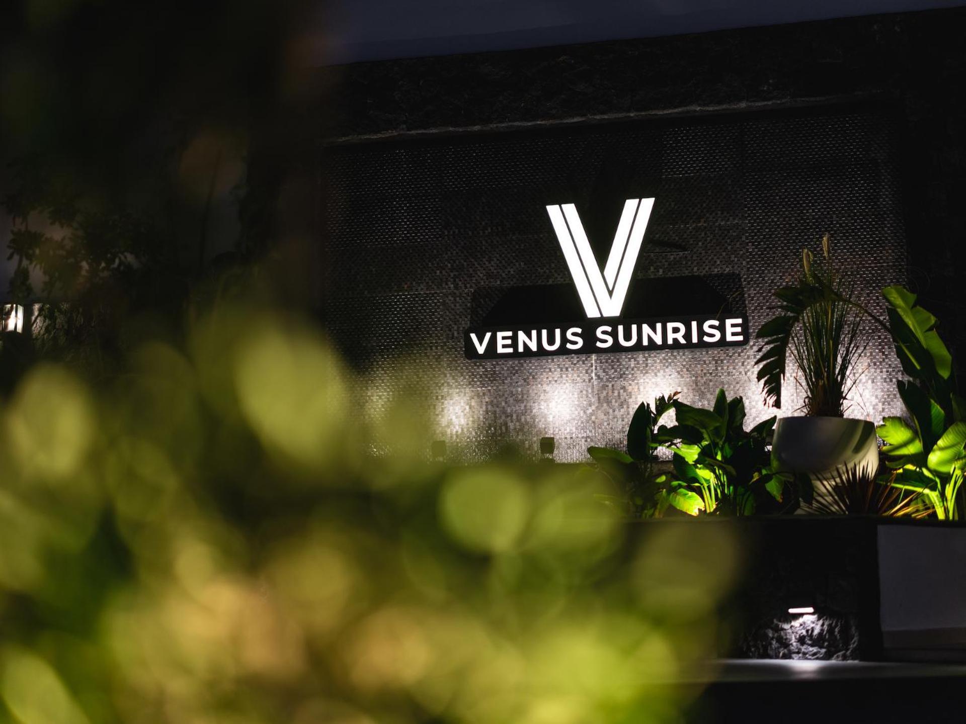 Vourvoúlos Venus Sunrise Suites & Villas מראה חיצוני תמונה
